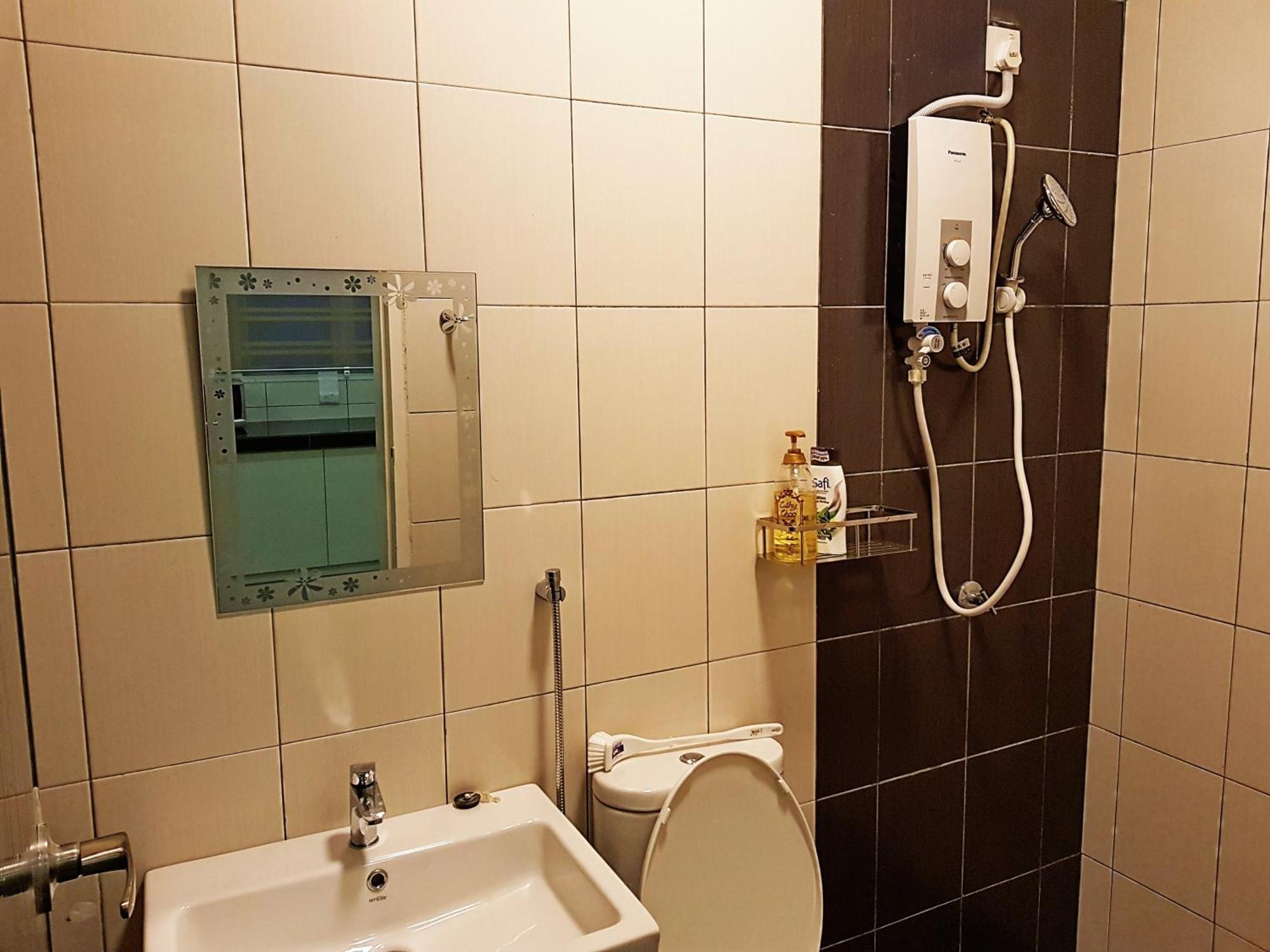 Selendang In Krubong Near Std Hang Jebat, Mitc & Utem Malacca Εξωτερικό φωτογραφία